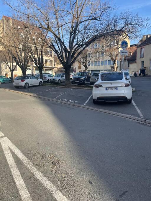 Montluçon Au Coeur De La Cite Medievale מראה חיצוני תמונה